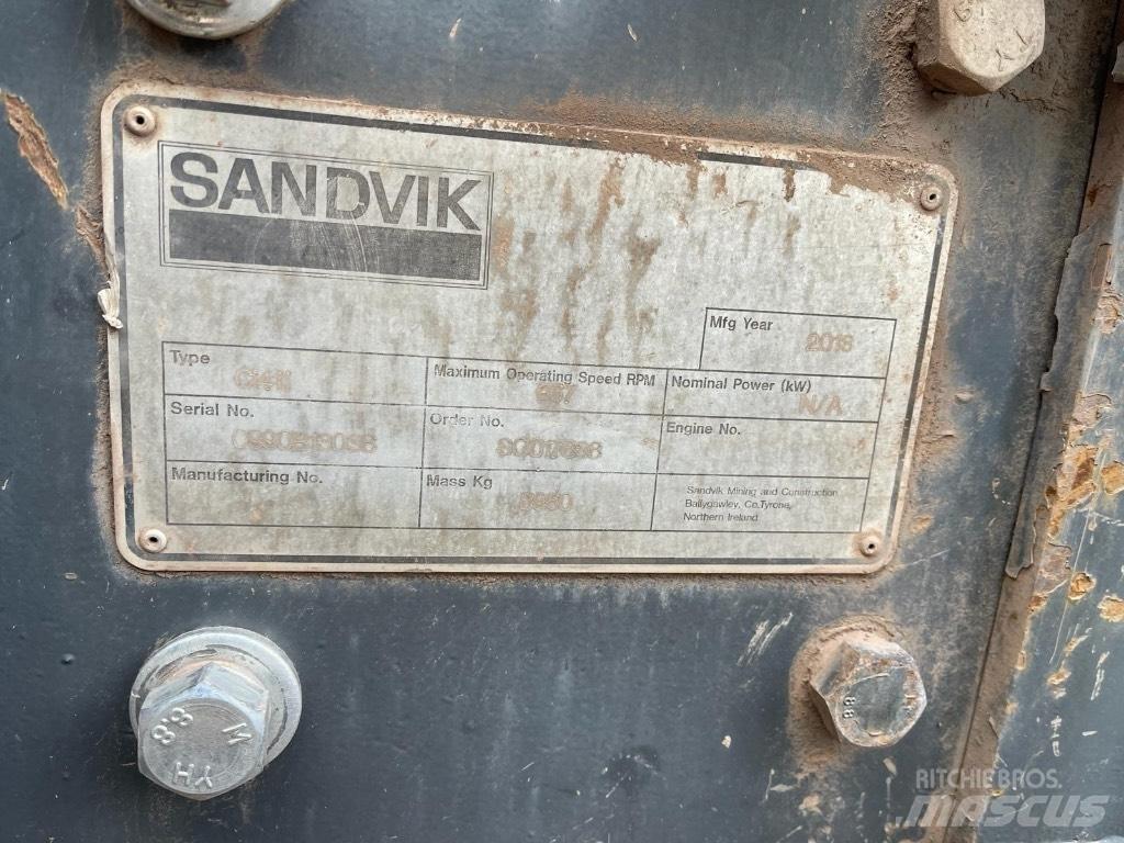 Sandvik QI 341 이동식 분쇄기
