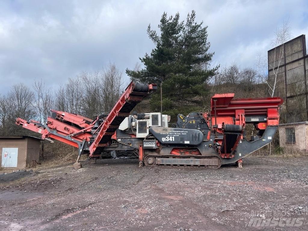 Sandvik QI 341 이동식 분쇄기