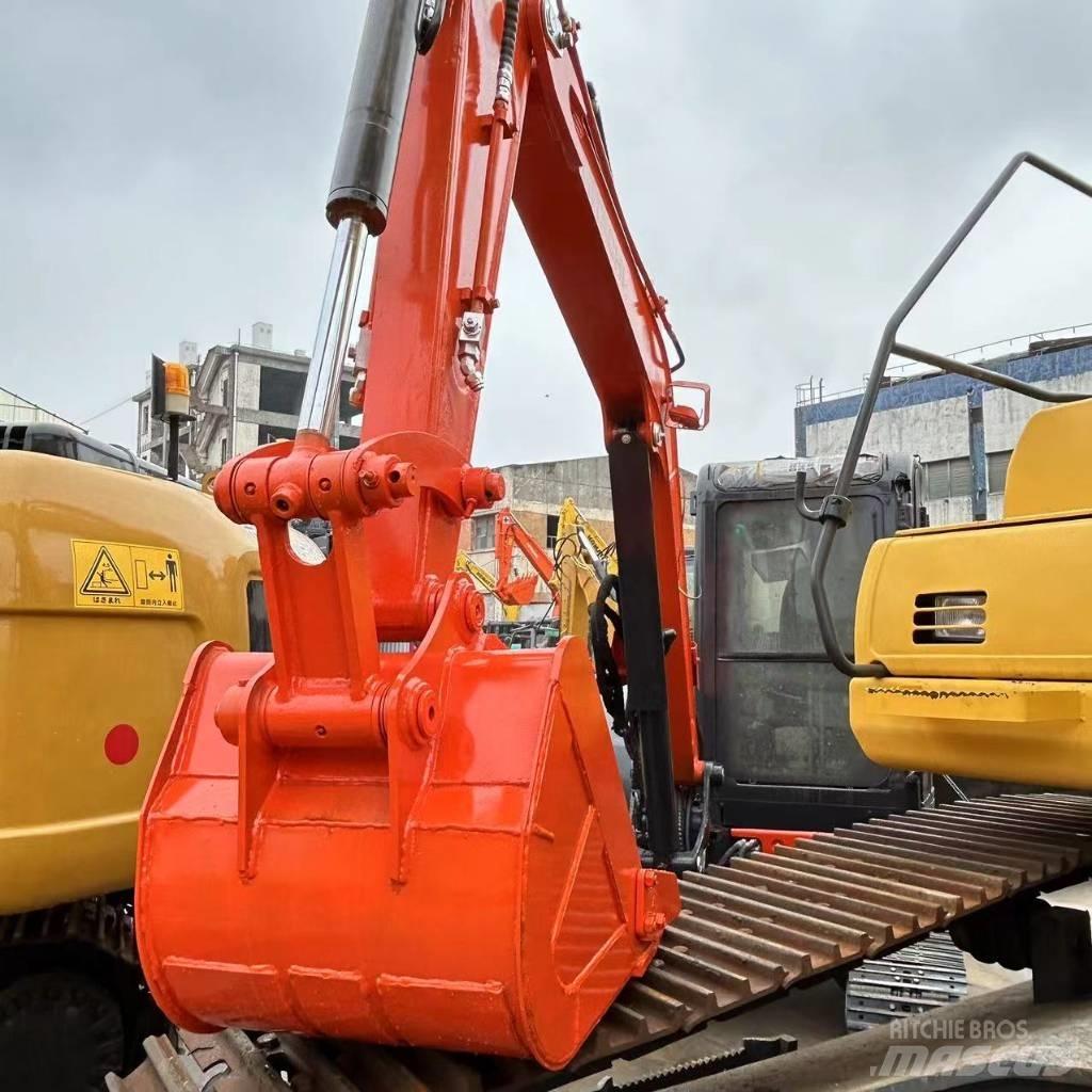 Hitachi ZX 50 소형 굴삭기 7톤 미만