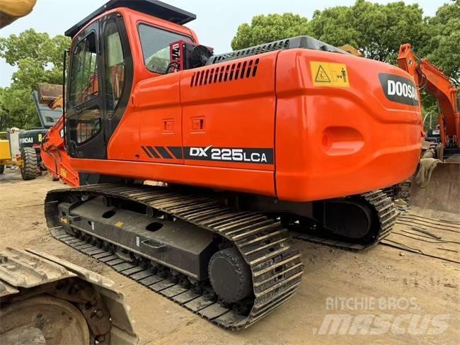 Doosan DX 225 LC 대형 굴삭기 29톤 이상