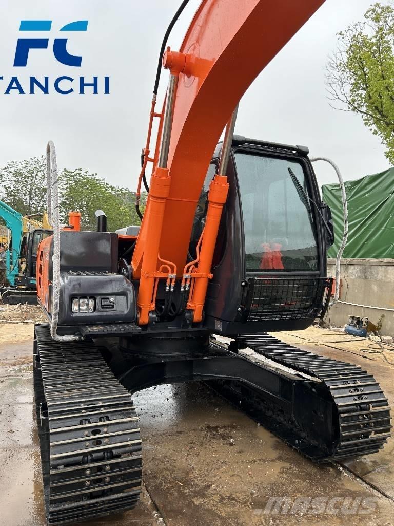 Hitachi ZX 120 대형 굴삭기 29톤 이상