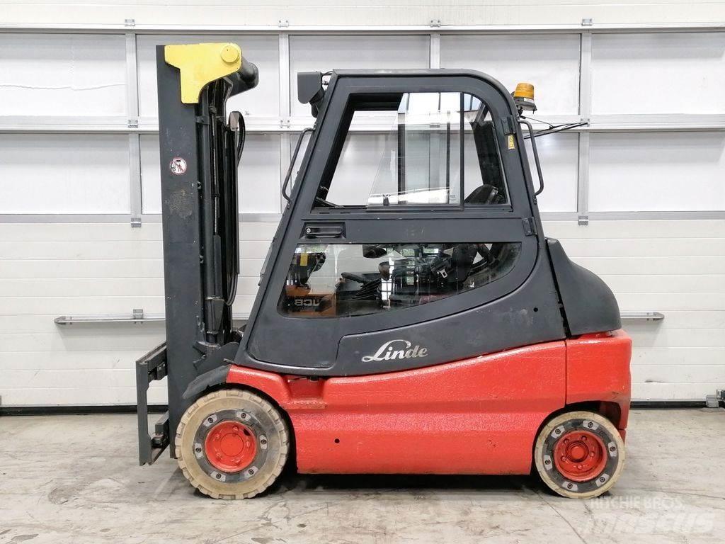 Linde E30-03 전동 지게차