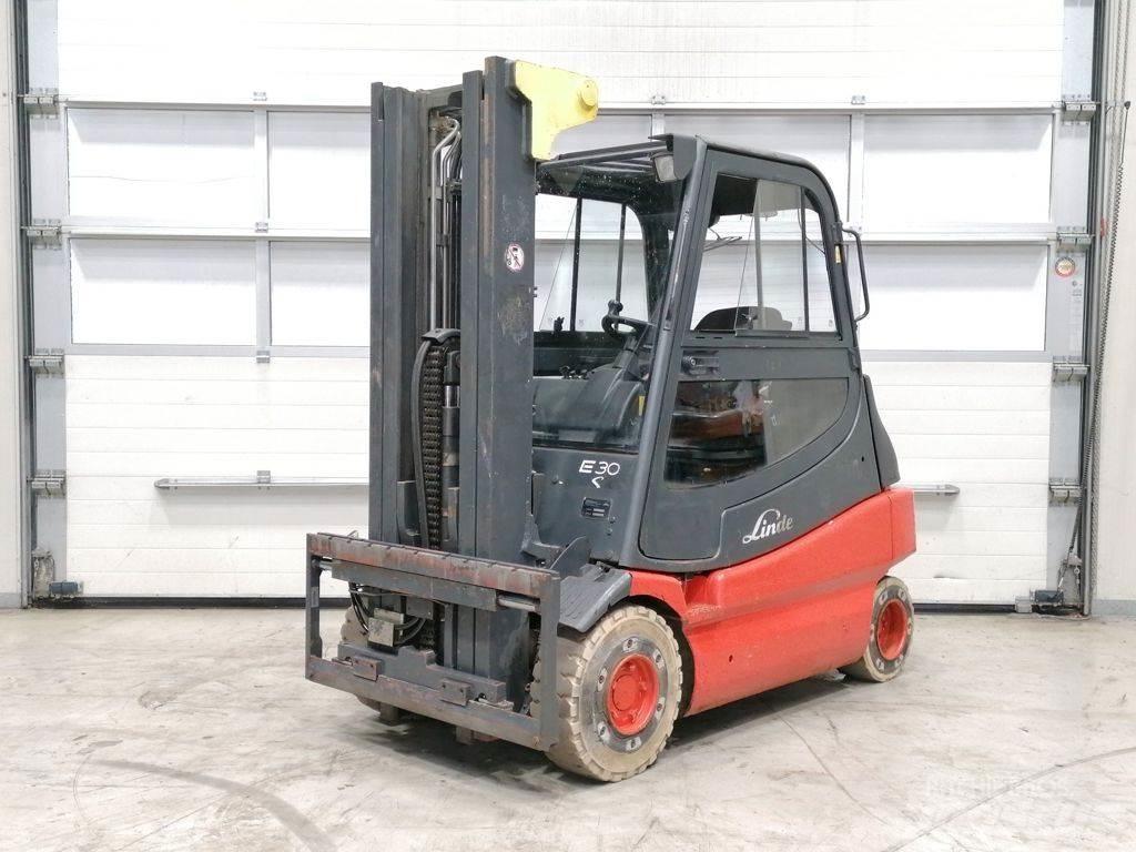 Linde E30-03 전동 지게차
