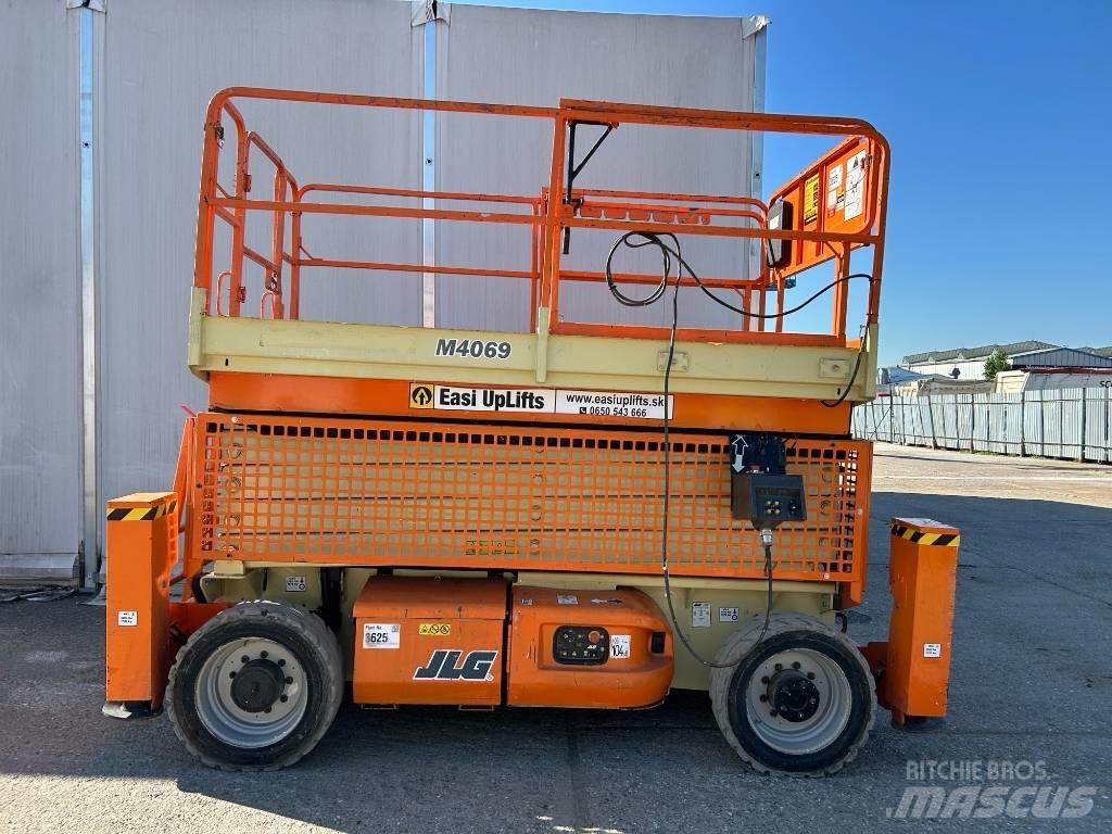 JLG 4069 가위형 리프트
