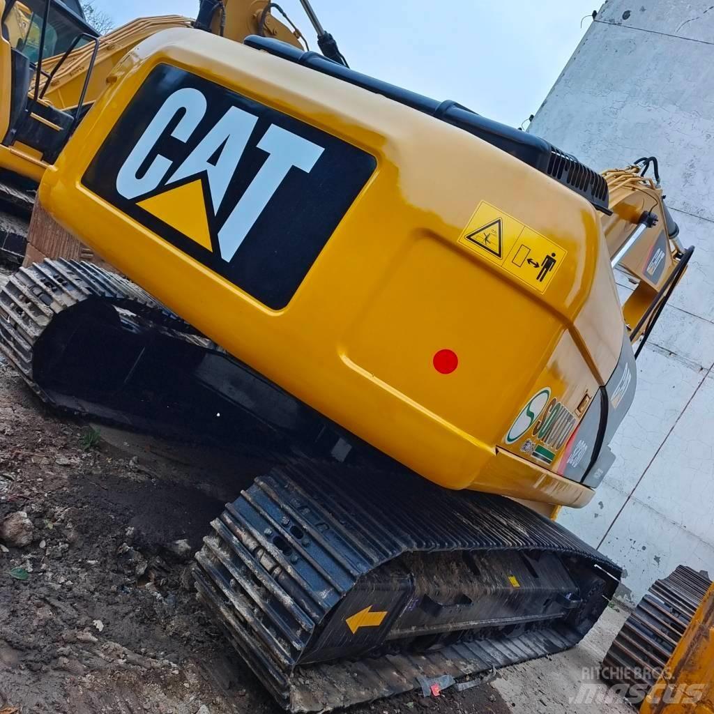 CAT 323 D 대형 굴삭기 29톤 이상