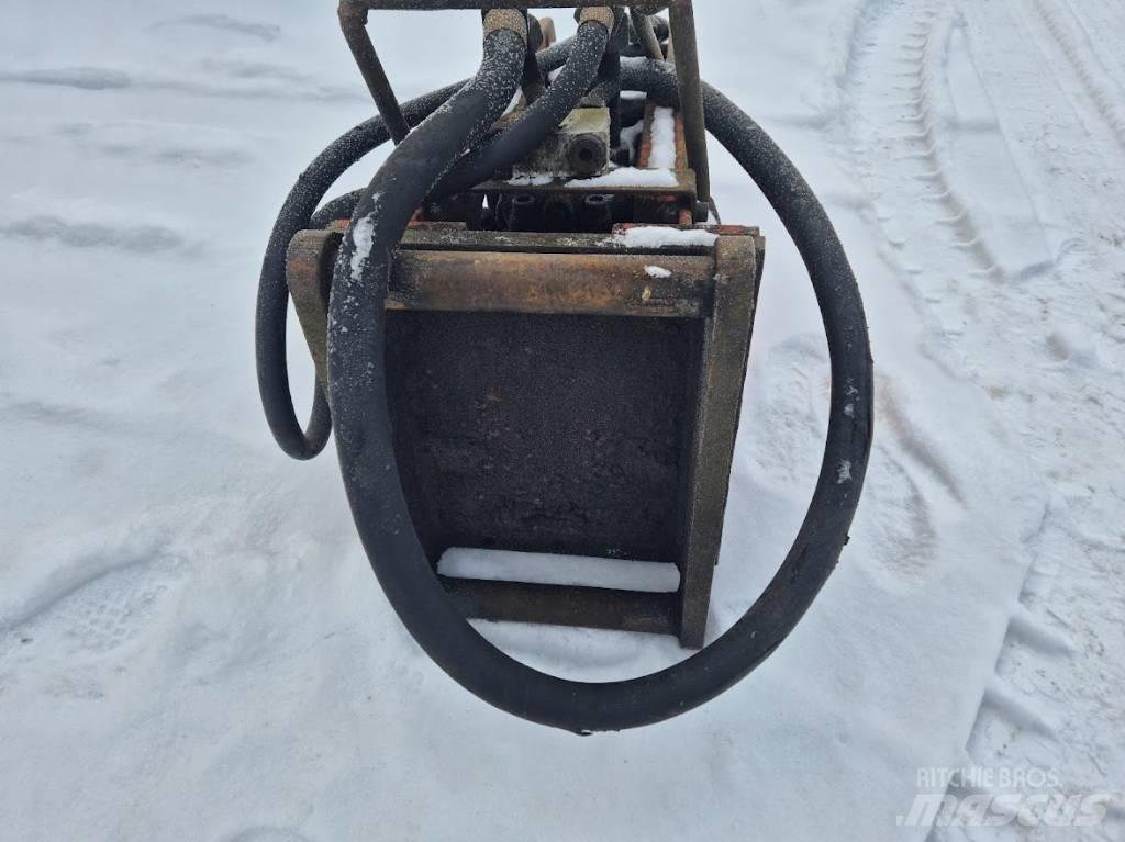 Rammer S45 kiinnike 브레이커
