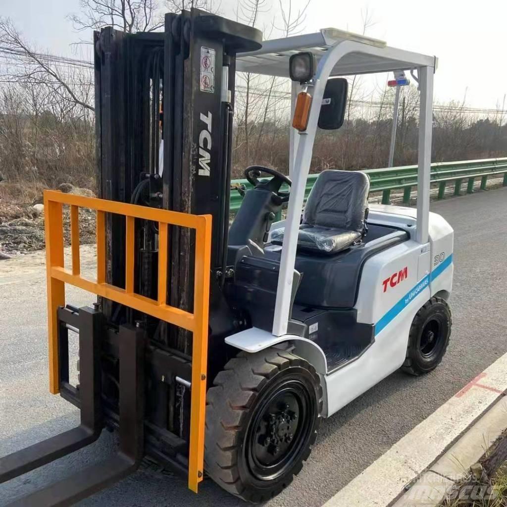 TCM FD30 디젤 지게차