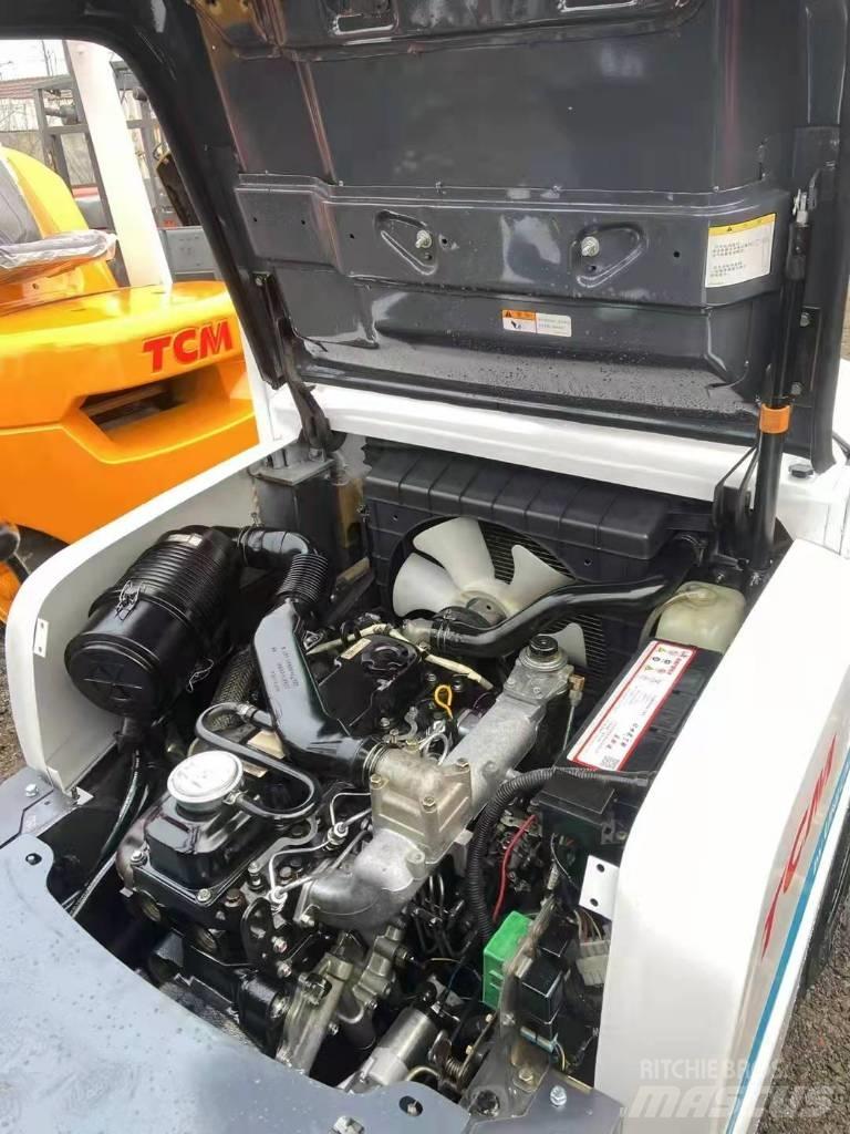 TCM FD30 디젤 지게차