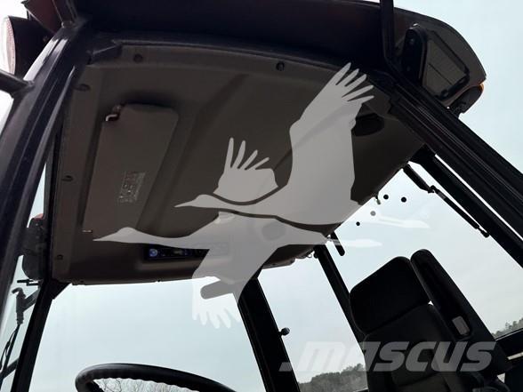 Kubota M7060 트랙터