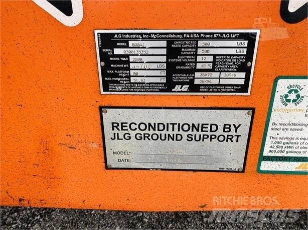 JLG 800 AJ 관절형 전동이동 리프트