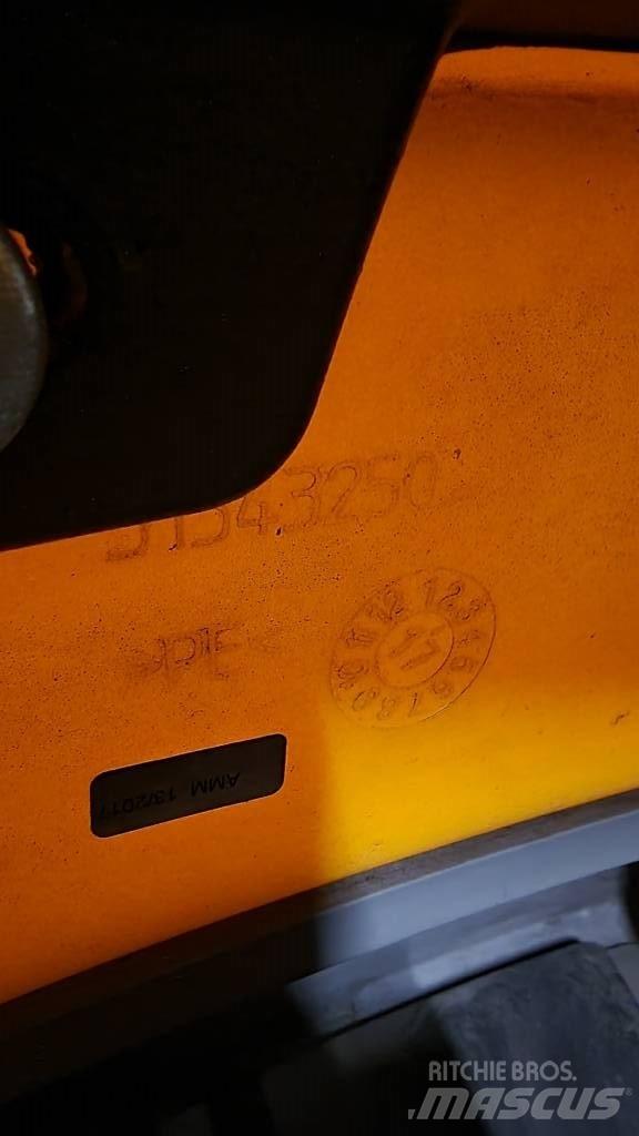 Jungheinrich EZS570 트랙터 유닛