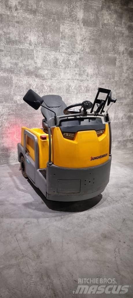 Jungheinrich EZS570 트랙터 유닛