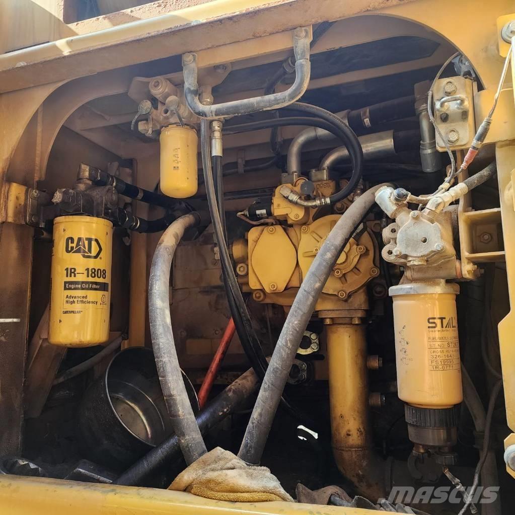 CAT 349F 대형 굴삭기 29톤 이상