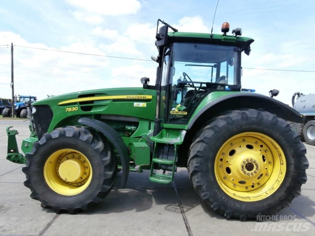 John Deere 7830 TLS 트랙터
