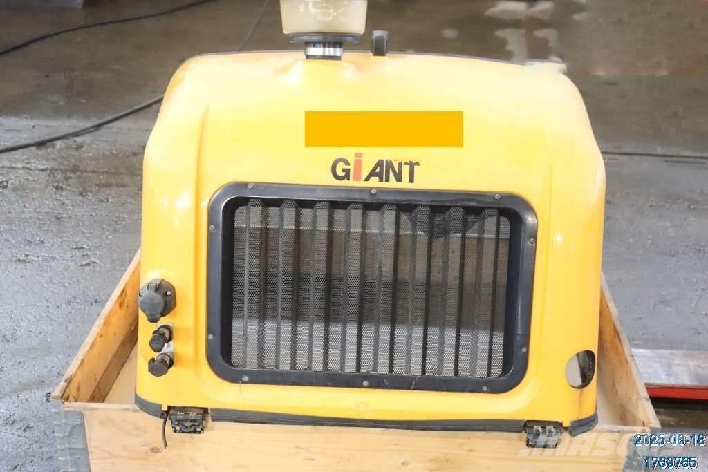 GiANT V 6004 T 캐빈 및 인테리어