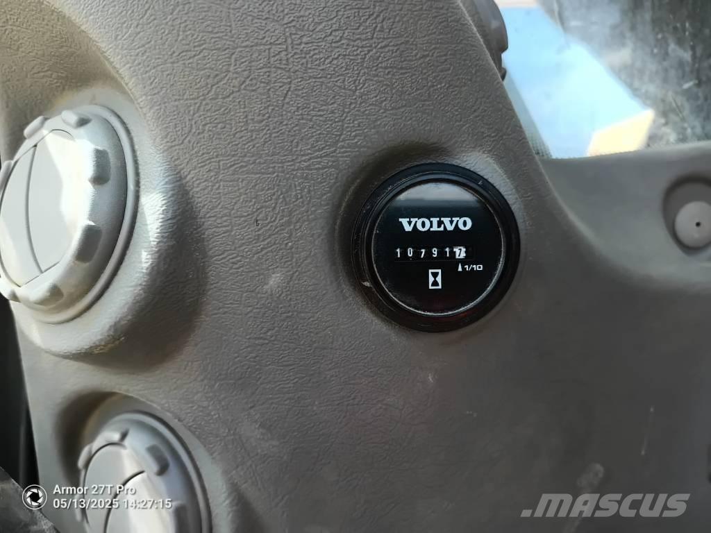 Volvo EC 300 D N L 대형 굴삭기 29톤 이상