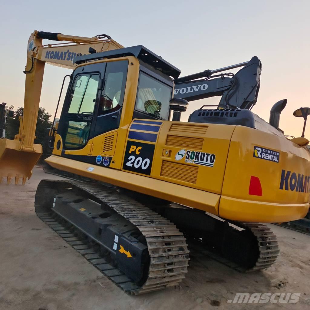 Komatsu PC 200-8 대형 굴삭기 29톤 이상