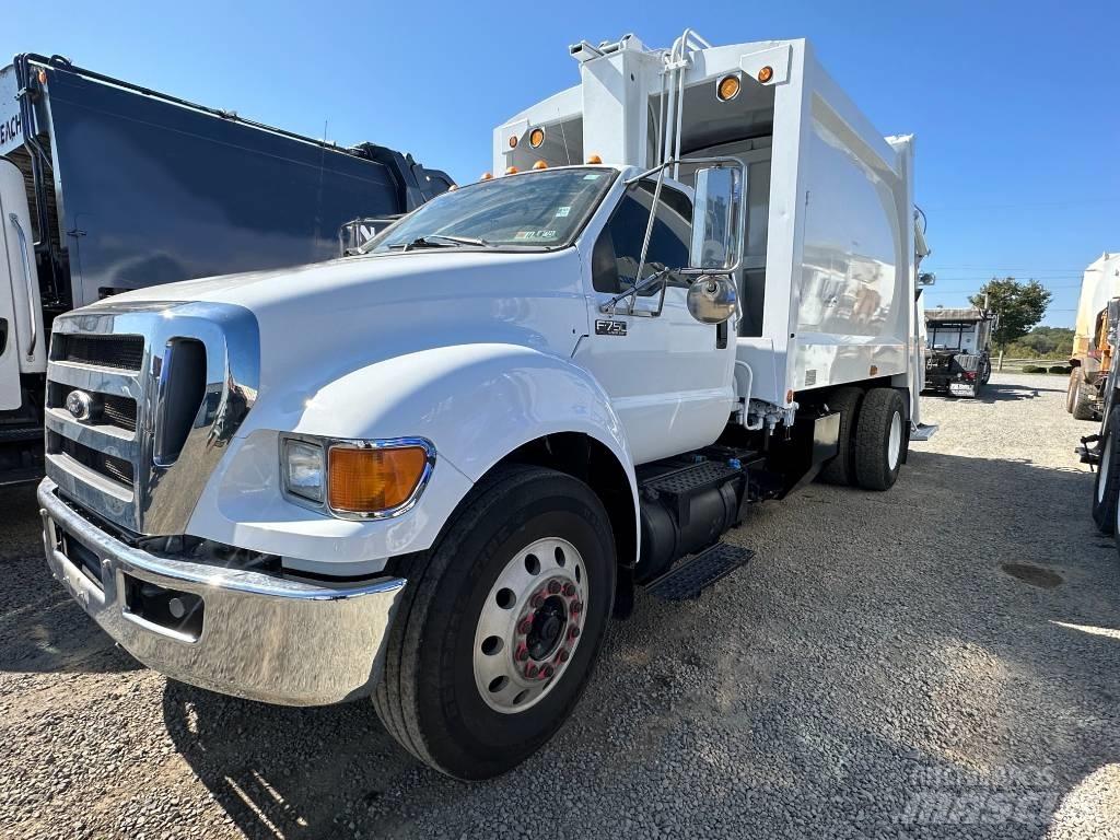 Ford F750 폐기물 수거 트럭