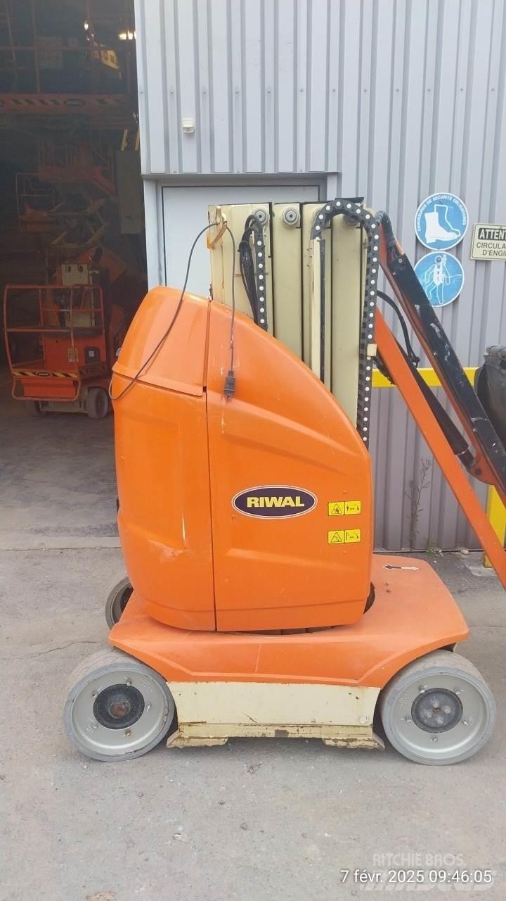 JLG T10E 기타 승강기와 플랫폼