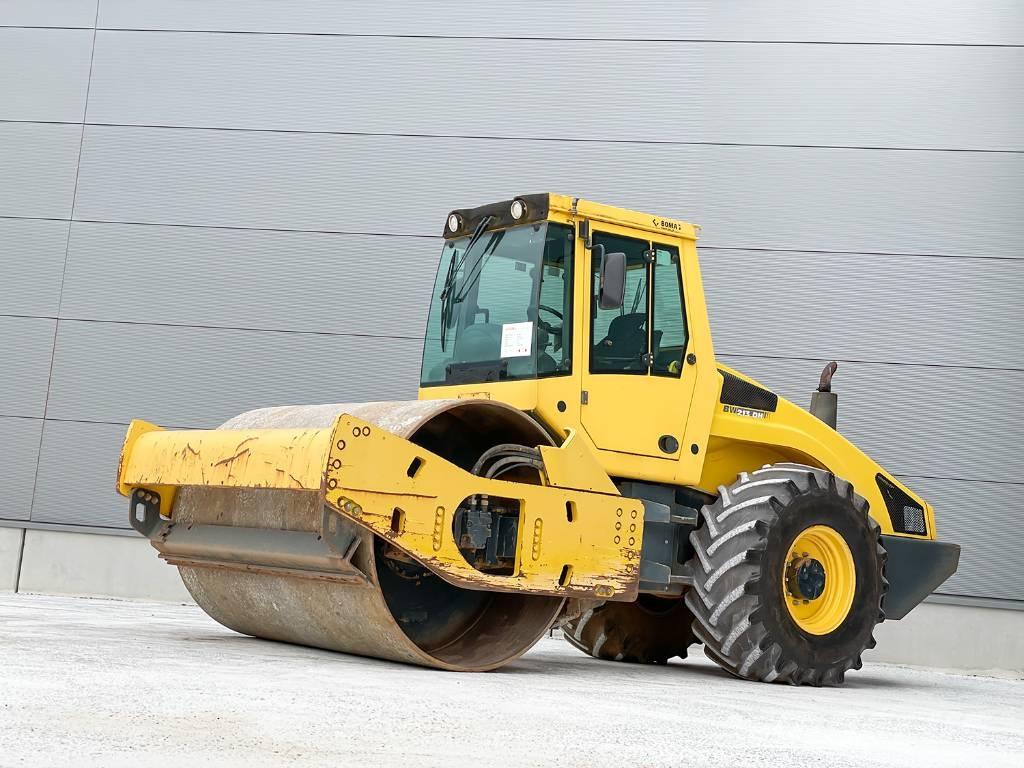 Bomag BW 213 DH-4 싱글 드럼 롤러