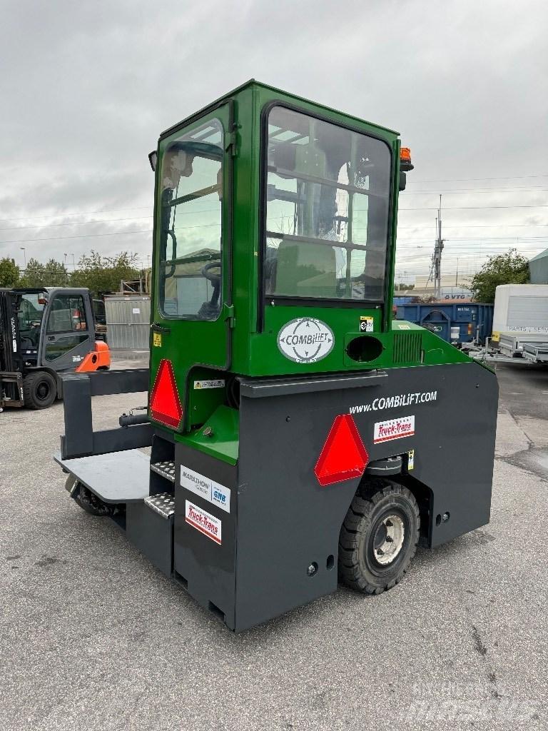 Combilift C4000ET 4방향 리치트럭