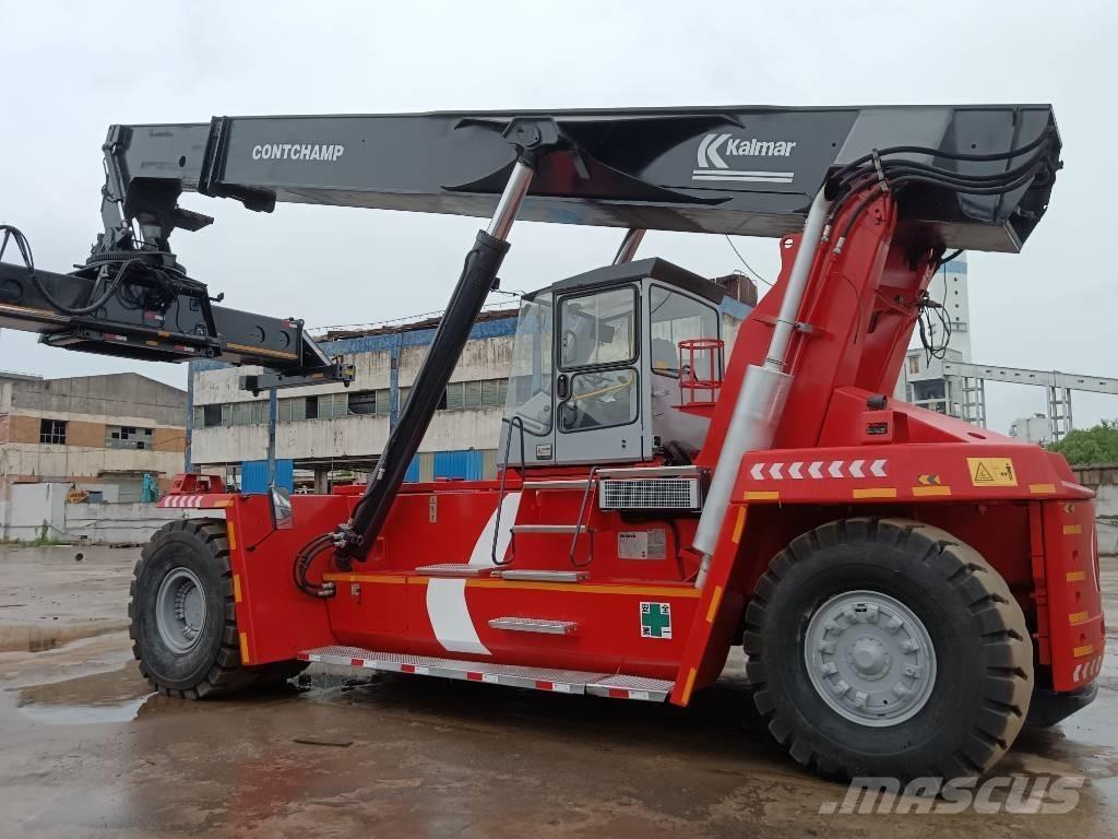 Kalmar DRF 450 리치 스태커