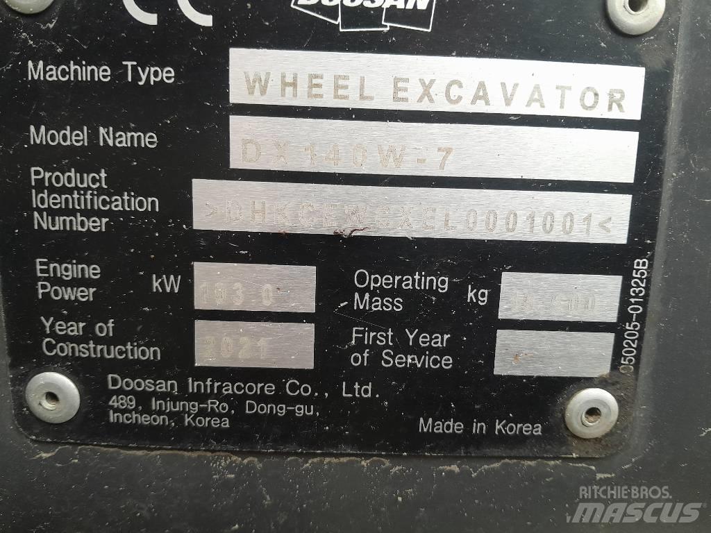 Doosan DX140W-7  휠 굴삭기