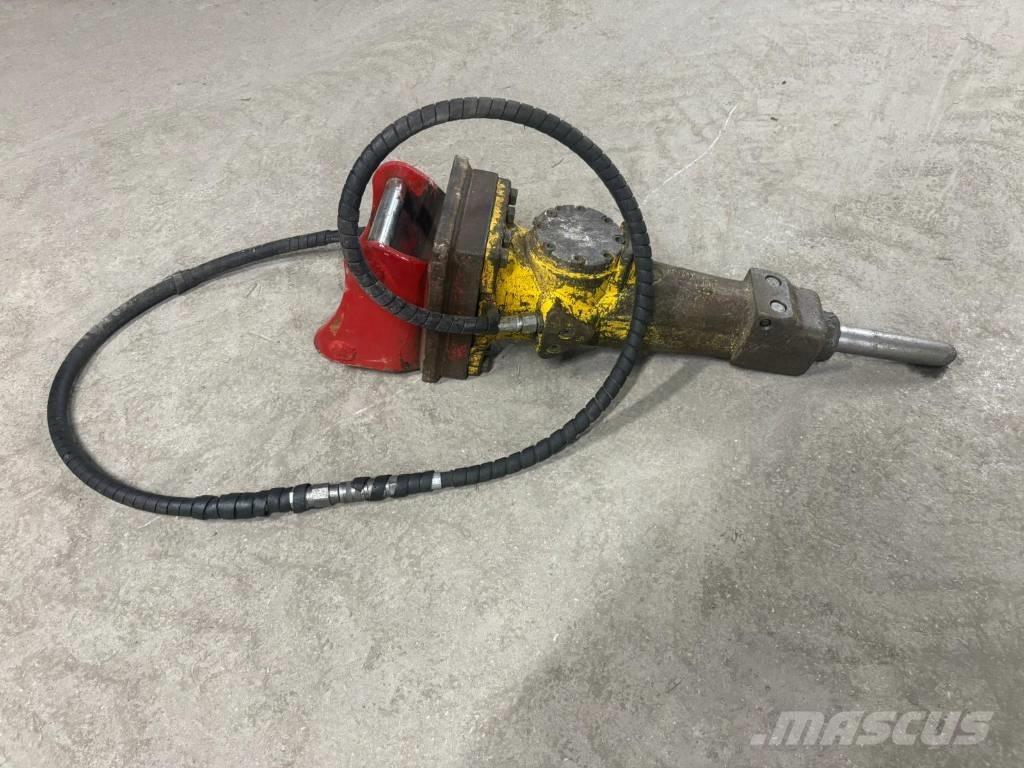 Epiroc SB 102 브레이커