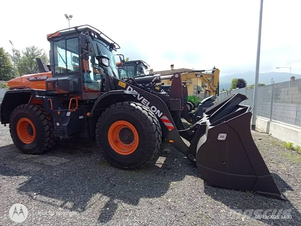 Develon DL 280-7  휠로우더