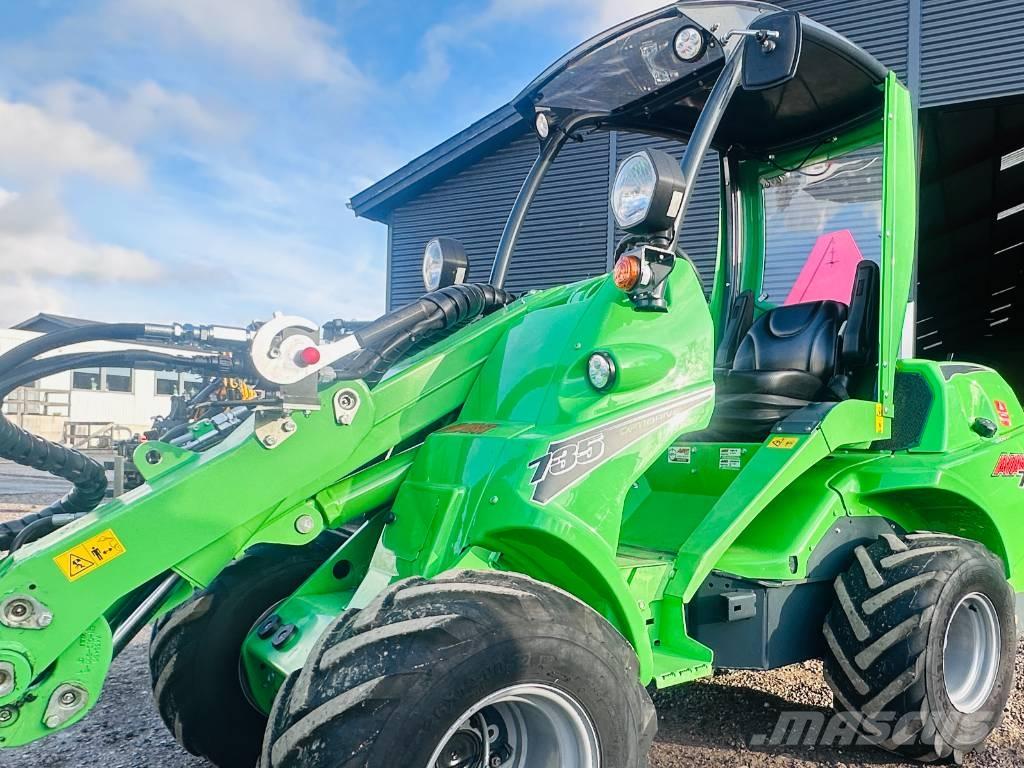 Avant 735 다목적 로더