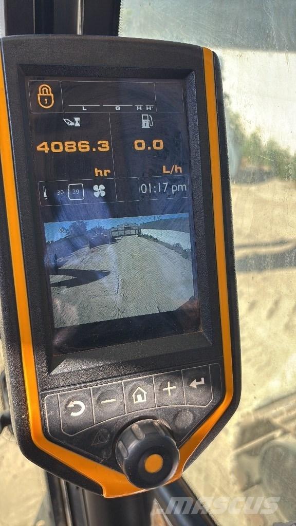 JCB JS 131 LC 대형 굴삭기 29톤 이상