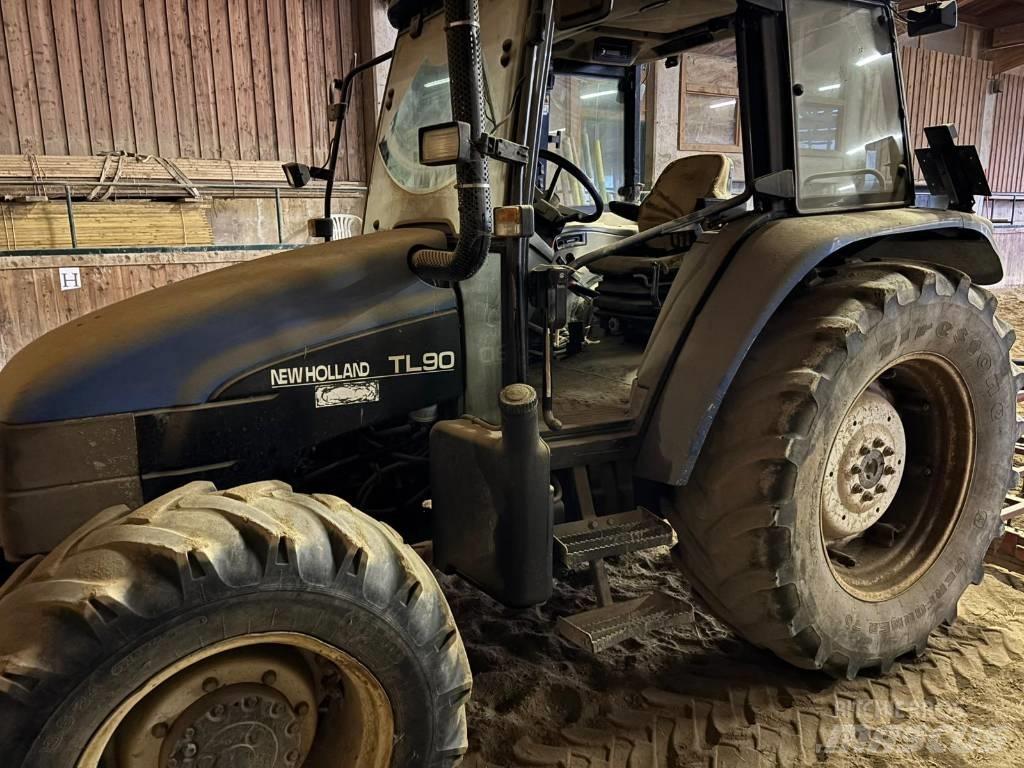 New Holland TL 90 트랙터