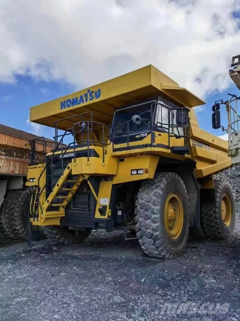 Komatsu HD 785-7 초대형 덤프 트럭