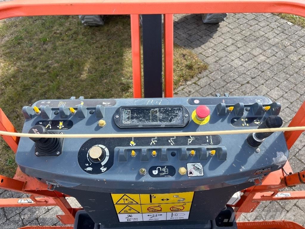 JLG EC 450 AJ 관절형 전동이동 리프트