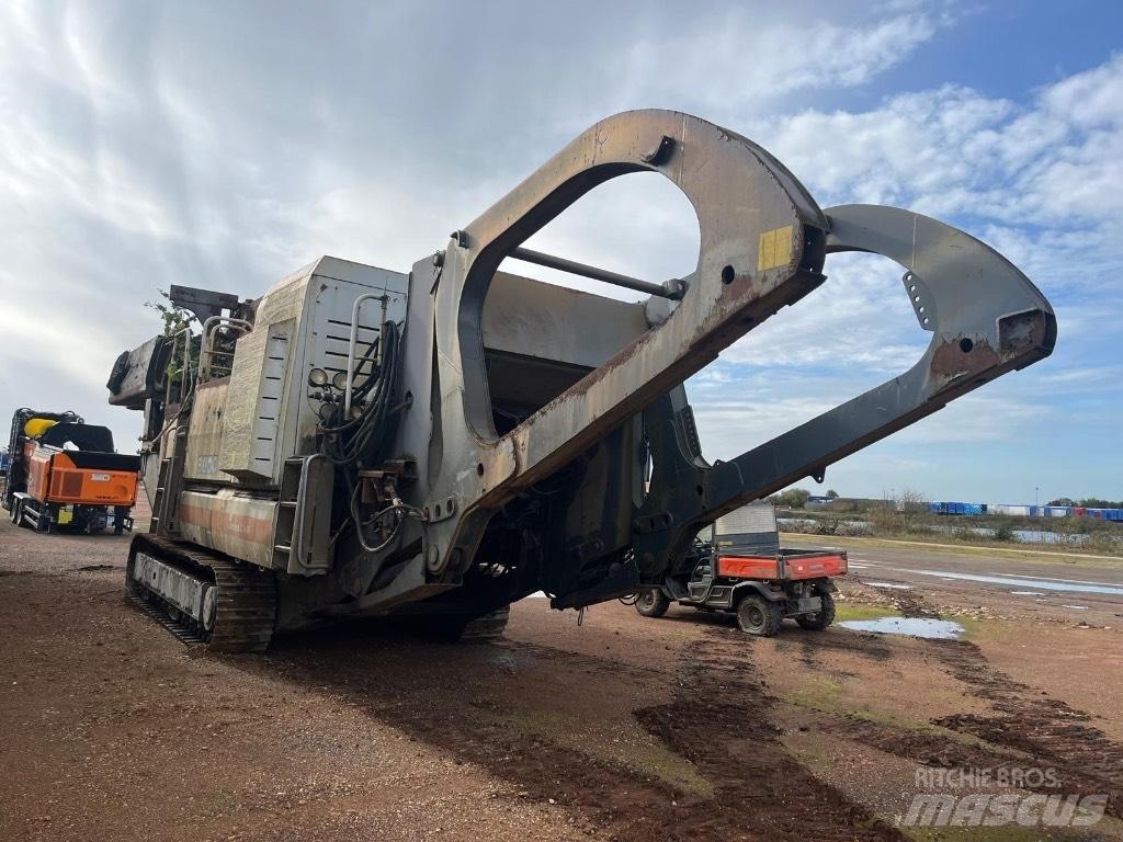 Metso LT1415S 이동식 분쇄기