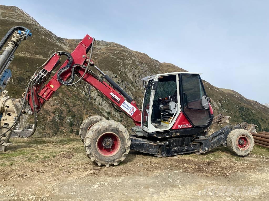 Menzi Muck 325  휠 굴삭기