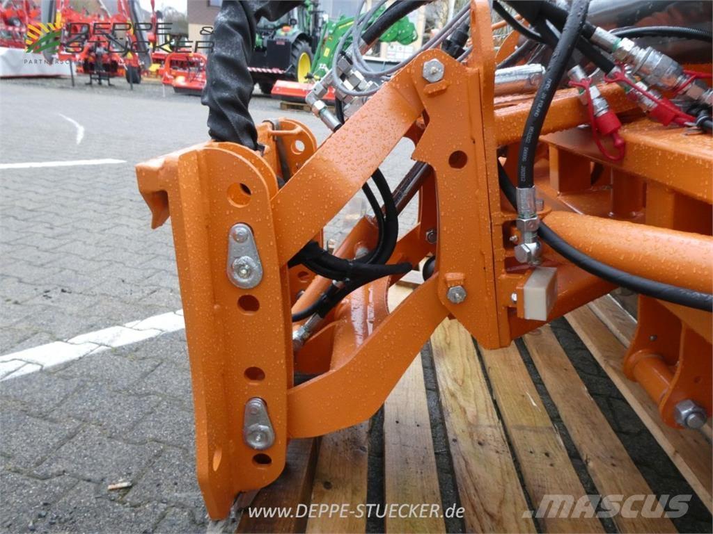 Hauer SRS-2L 제설 블레이드 및 제설기