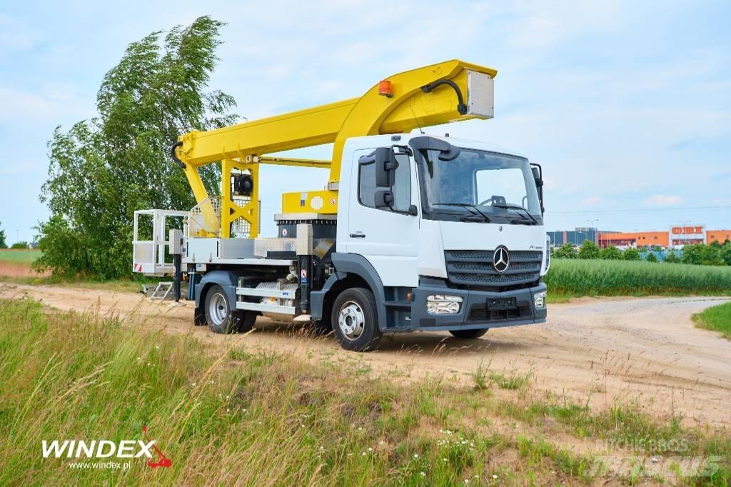 Palfinger P 300 KS 트럭 탑재 고소작업대
