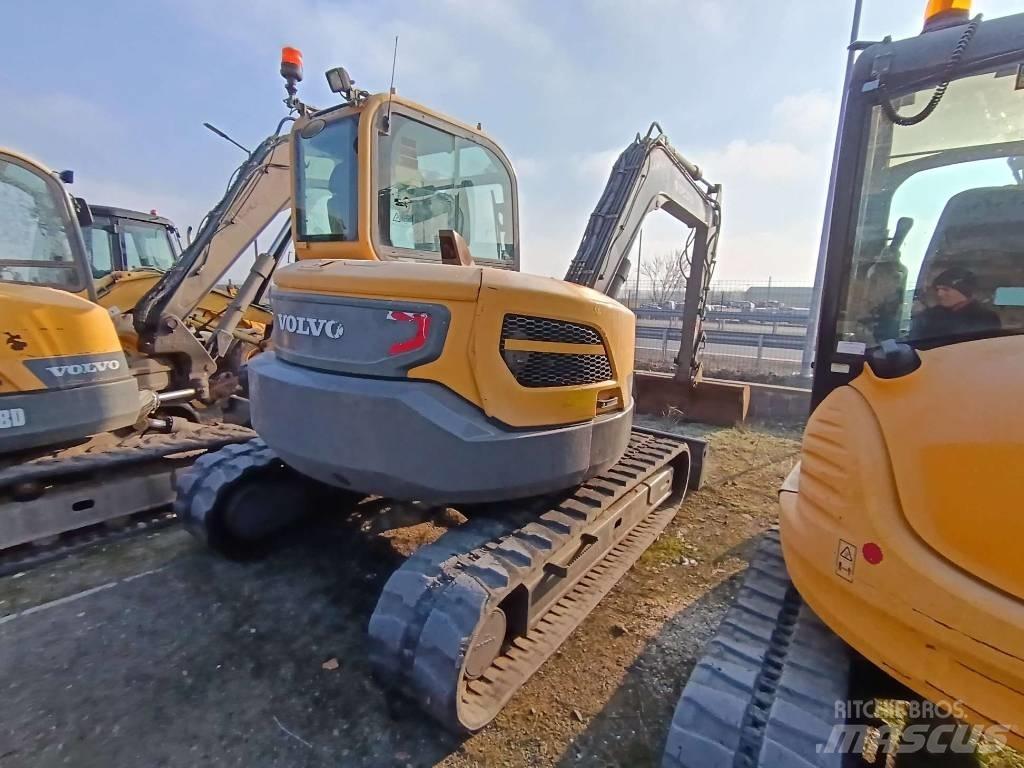 Volvo ECR 88 D 중형굴삭기 7톤-28톤