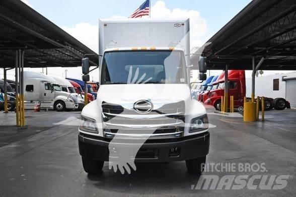 Hino 268 탑차 트럭