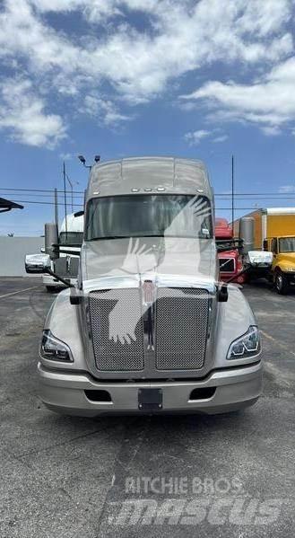 Kenworth T680 트랙터 유닛