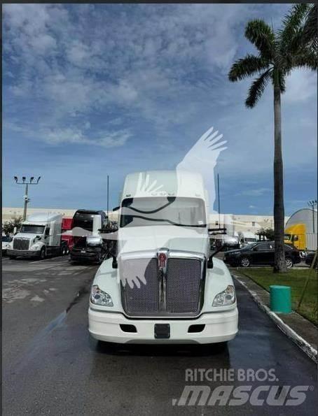 Kenworth T680 트랙터 유닛