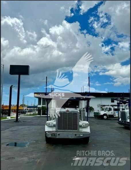 Peterbilt 388 건설 장비 - 기타