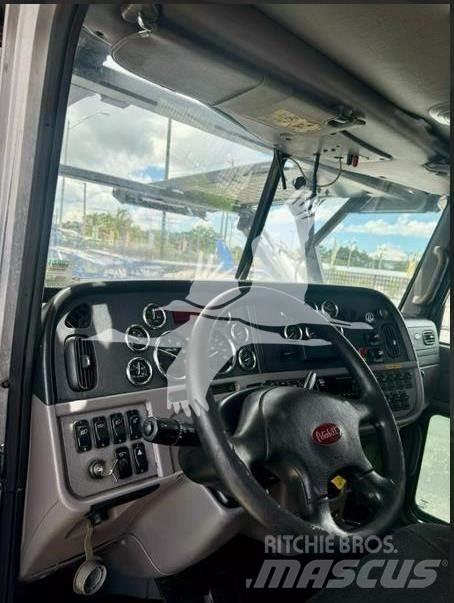 Peterbilt 389 건설 장비 - 기타