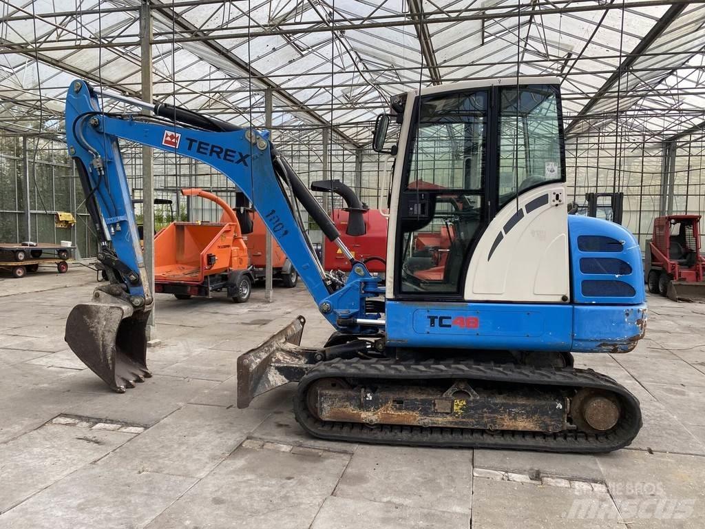 Terex TC48 소형 굴삭기 7톤 미만