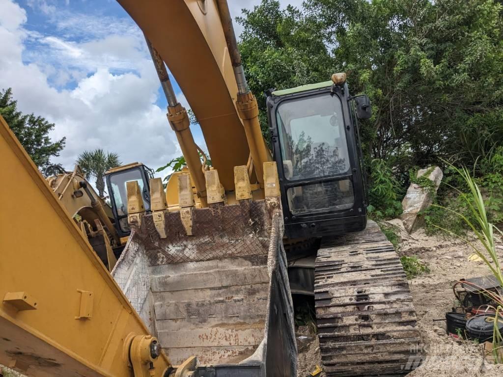CAT 330 CL 대형 굴삭기 29톤 이상