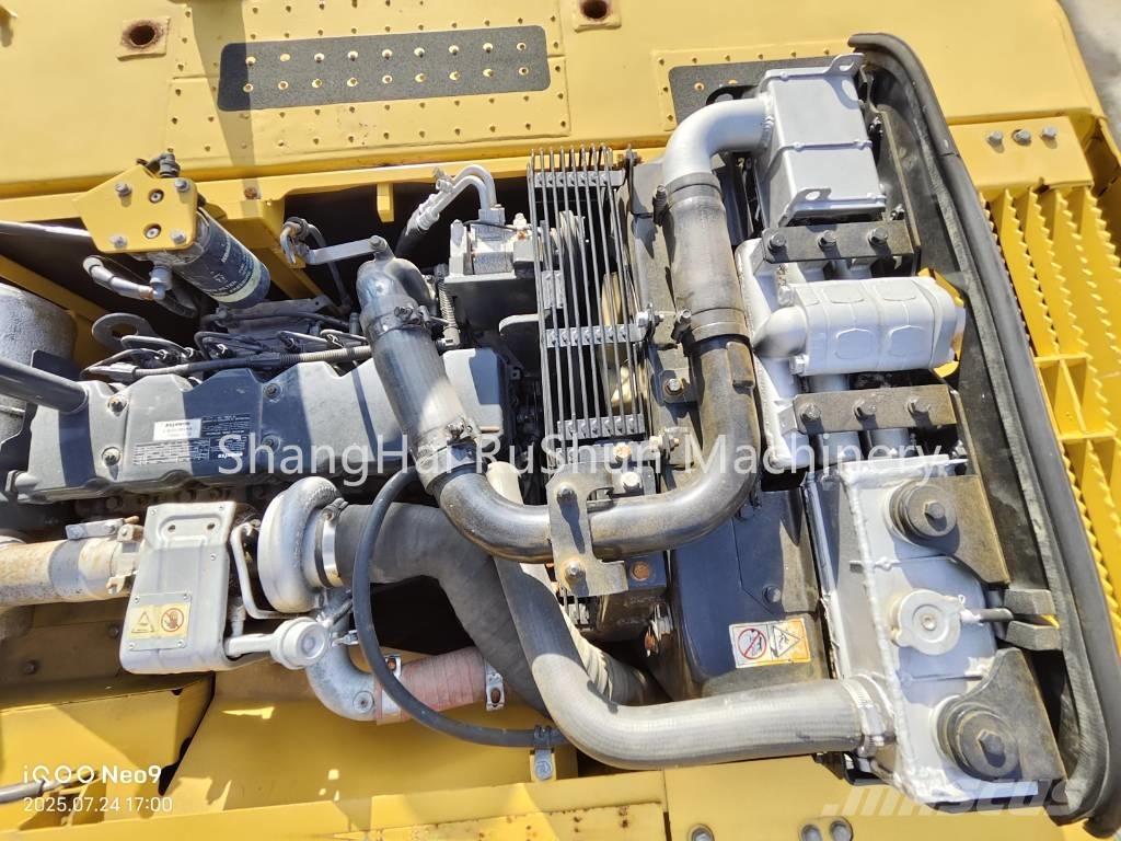 Komatsu 220-8 대형 굴삭기 29톤 이상