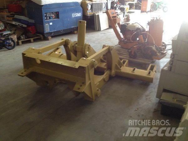 CAT 140H/160H Ripper 건설 장비 - 기타