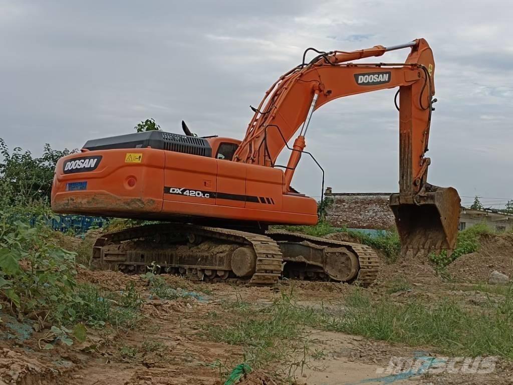 Doosan DX420LC 중형굴삭기 7톤-28톤