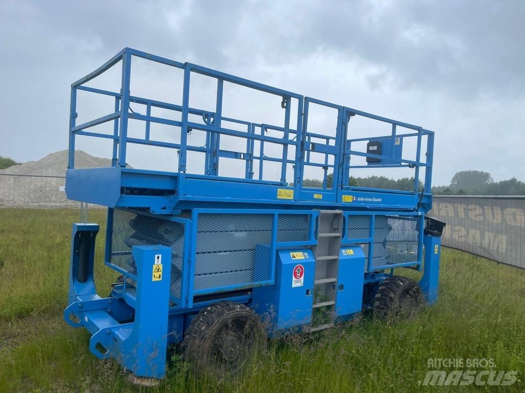 Genie GS 4390 RT 가위형 리프트